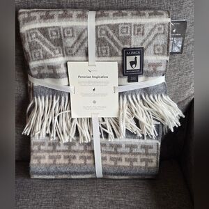 NEW Incalpaca Alpaca Peruvian throw Blanket 70x60"